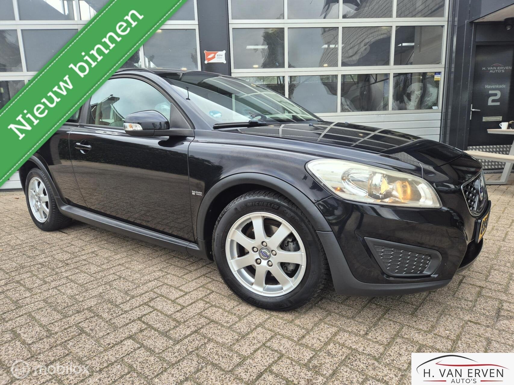 Volvo C30 2.0 1E EIGENAAR DEALERONDERHOUDEN XENON NAP!, Auto's, Automatische klimaatregeling, 4 cilinders, 4 stoelen, Zwart