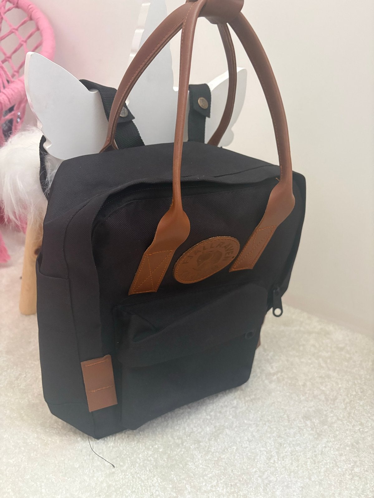 Fjällräven Kanken rugzak zwart met bruine details, Overige merken, 25 tot 40 cm, Ophalen of Verzenden, Zo goed als nieuw