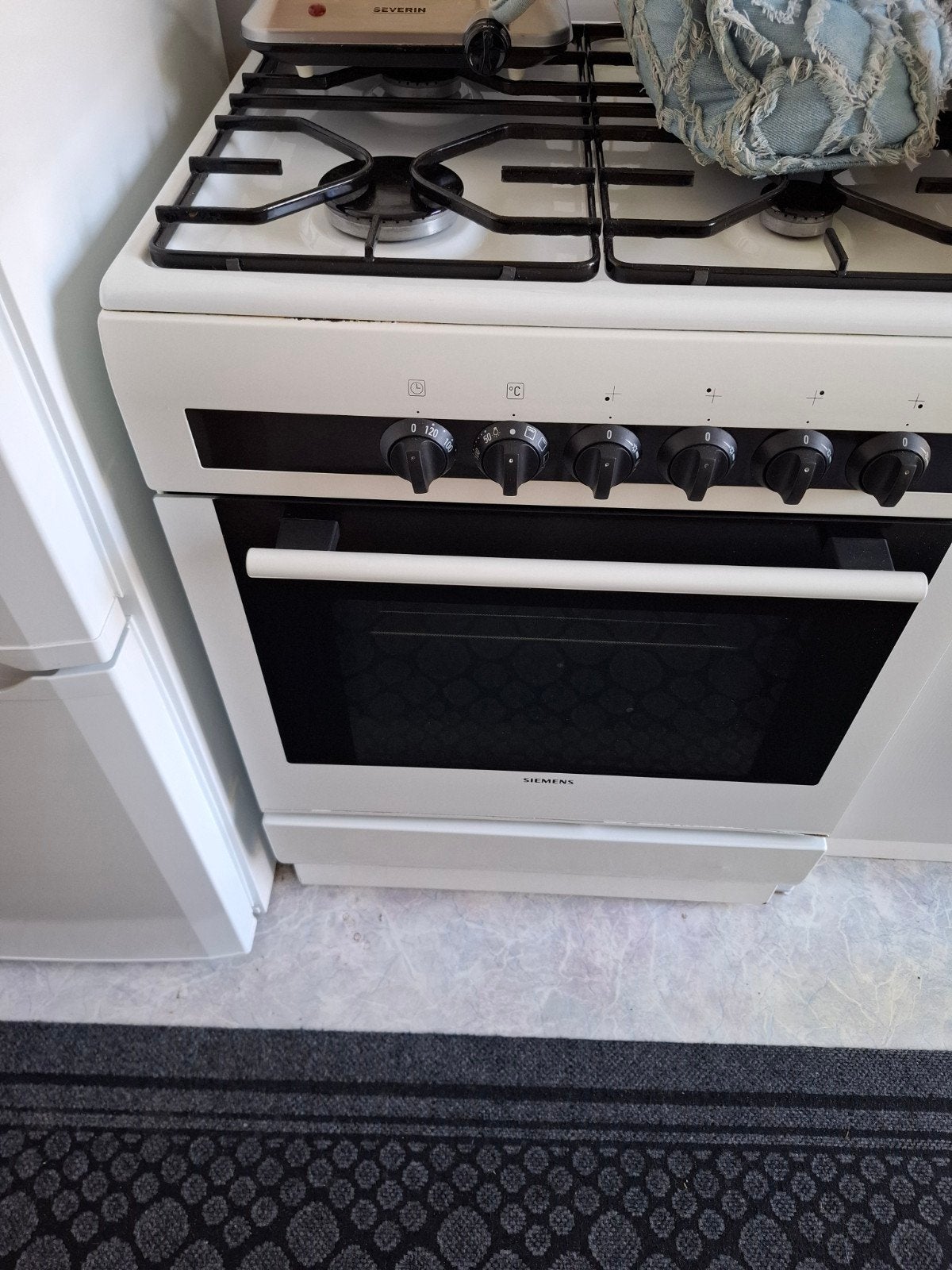 Siemens Vrijstaand Gasfornuis met Oven, Ophalen, Gebruikt, 4 kookzones, Gas