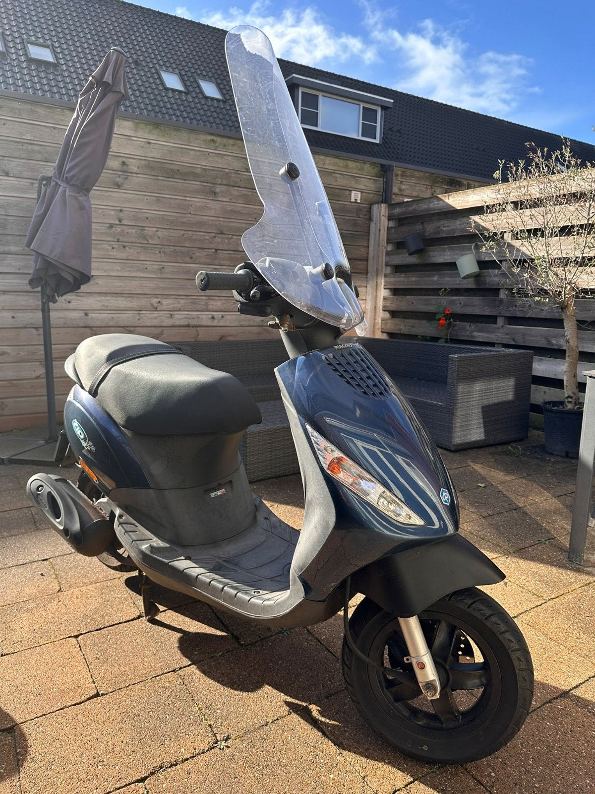 Piaggio Zip 25km/u Scooter - Inclusief slot en helm, Ophalen, Gebruikt, Zip, Benzine