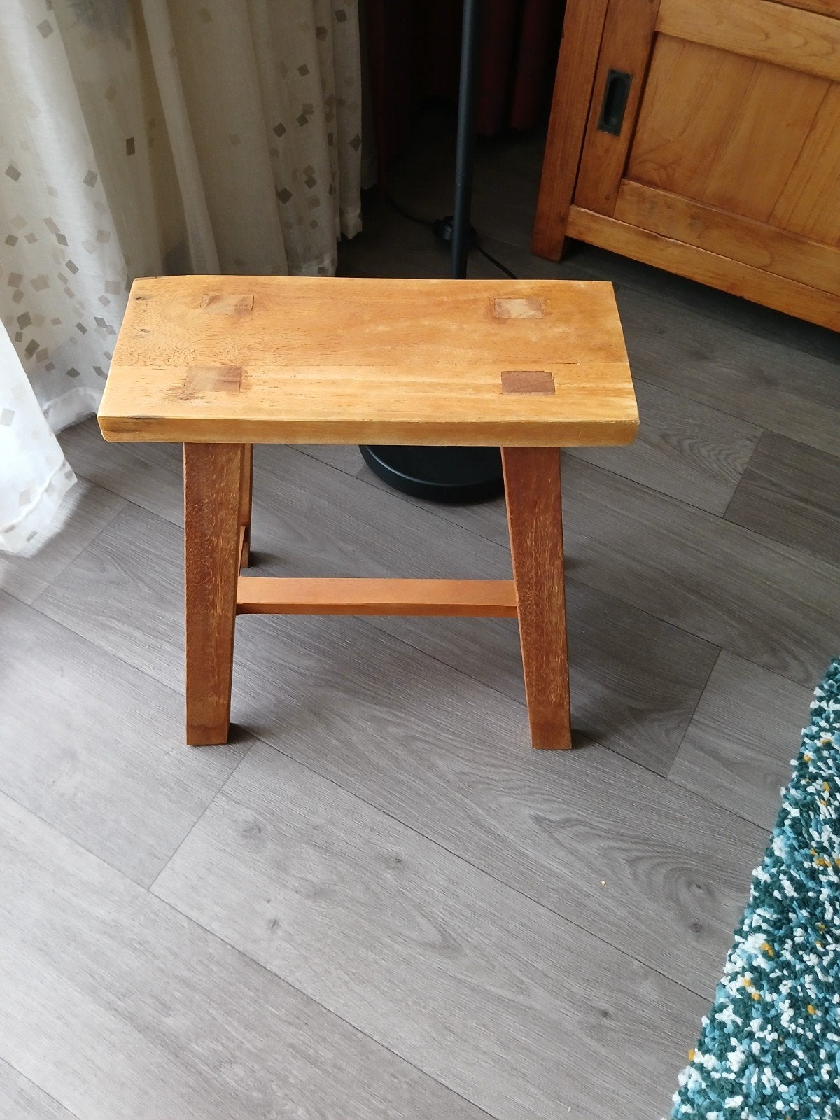houten kruk of bijzettafeltje, Ophalen, Zo goed als nieuw, Hout