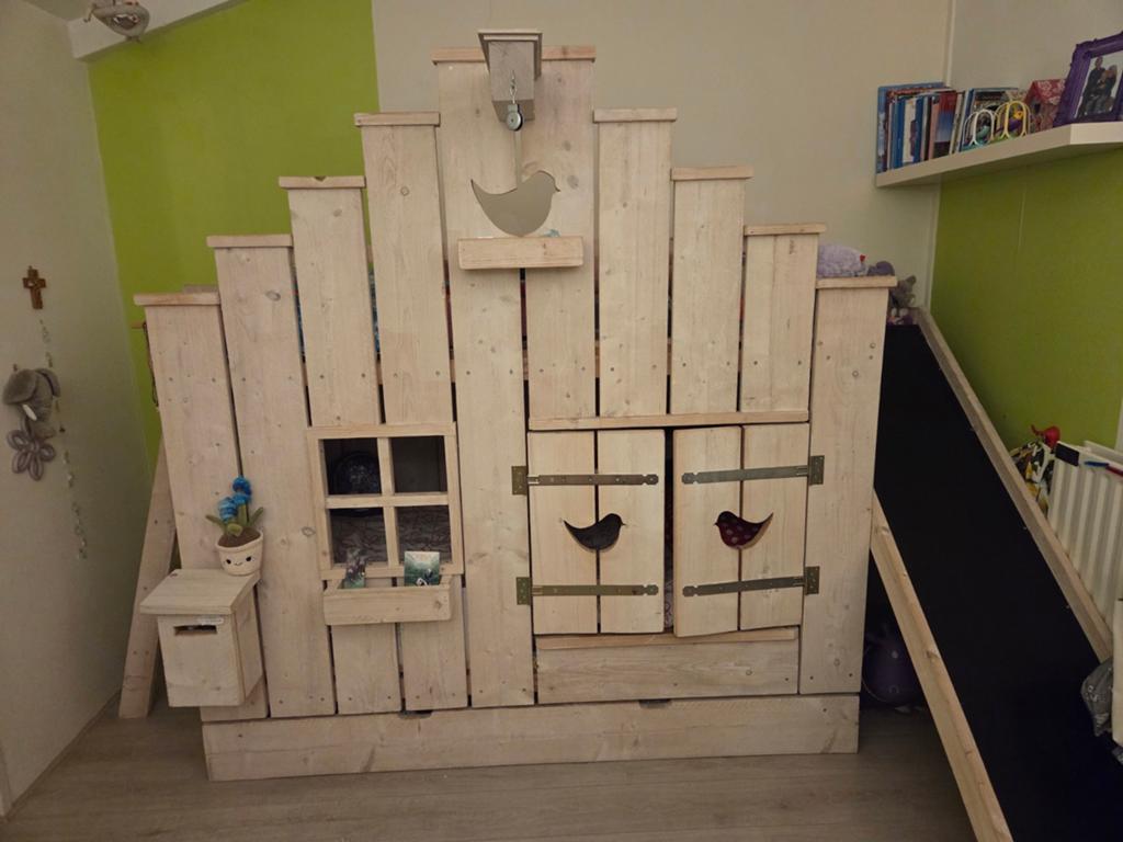 VERKOCHT: Uniek handgemaakt kinderbed: Vraagprijs 425, 85 tot 100 cm, Zo goed als nieuw, 180 cm of meer, Ophalen