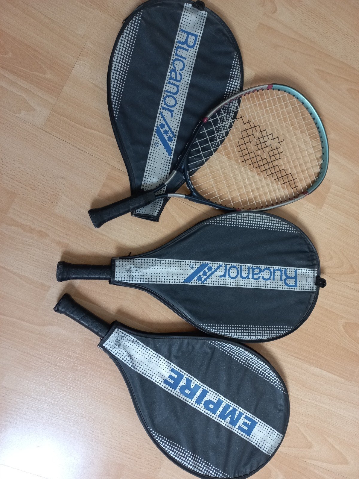 Te koop 3 Dutch tennis rackets Rucanor Empire 150 incl.hoes., Sport en Fitness, Ophalen, Gebruikt, Racket, Met hoes