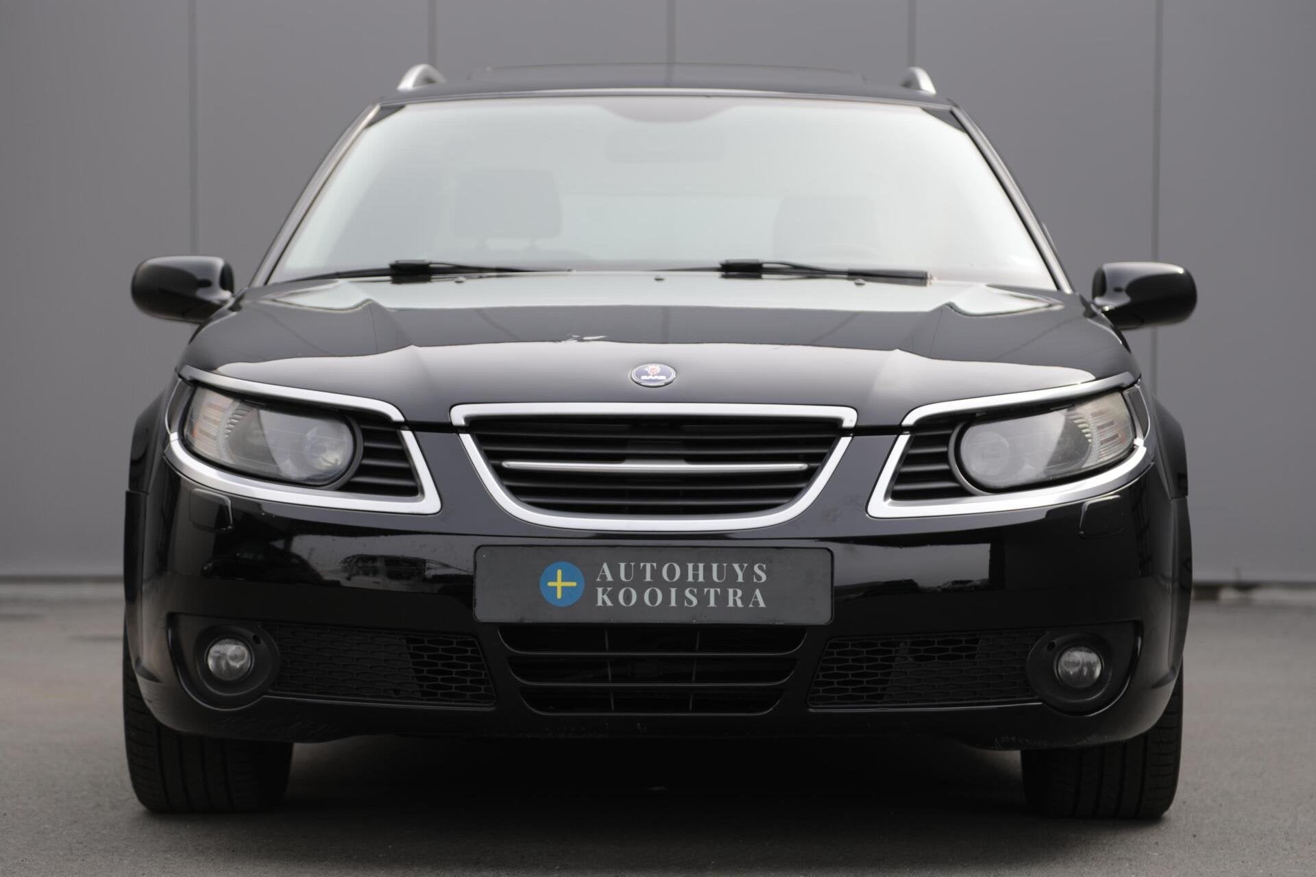 Saab 9-5 Estate 2.3 Turbo Griffin Aero NWE APK|Schuif/kantel, Beige, 4 cilinders, 2290 cc, Zwart