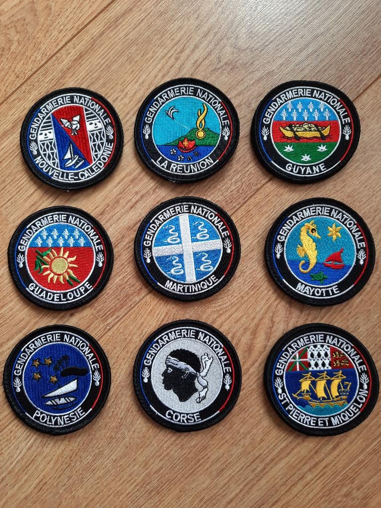 9 ecussons/patches Gendarmerie, Ophalen of Verzenden, Overige soorten, Overige gebieden, Embleem of Badge