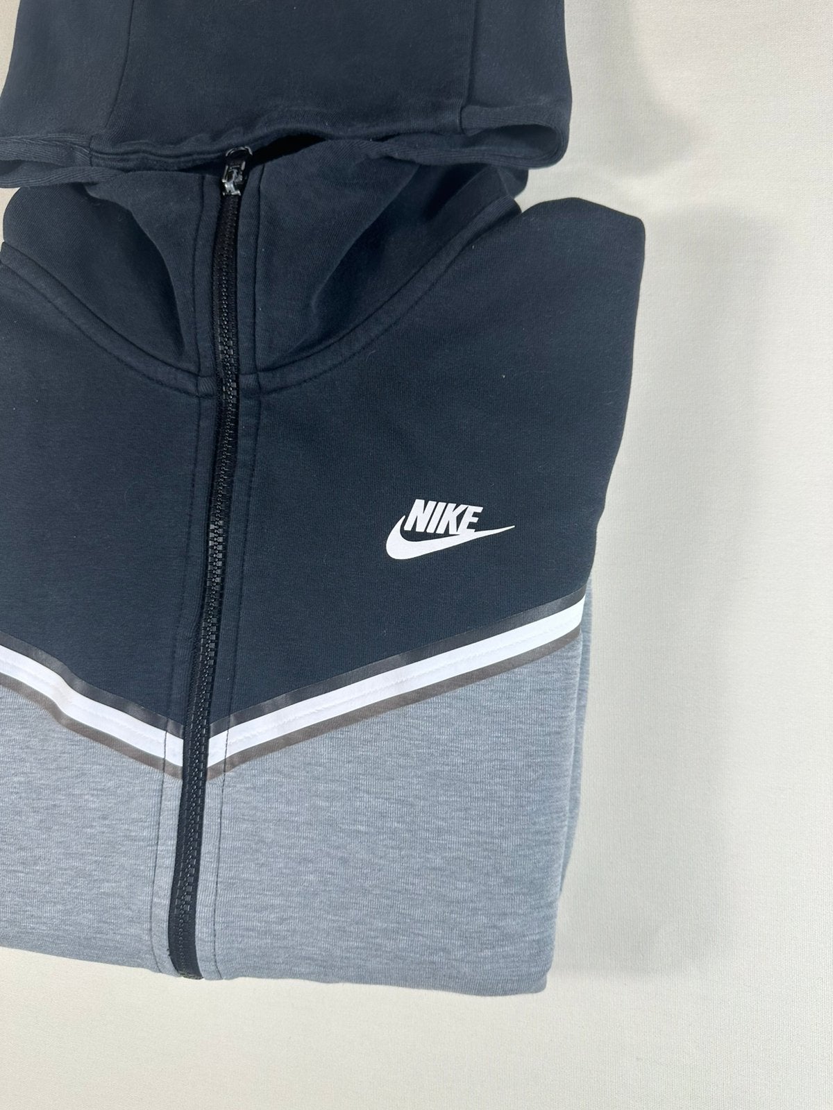 Nike Tech Fleece maat m, Maat 48/50 (M), Zwart, Ophalen of Verzenden, Zo goed als nieuw
