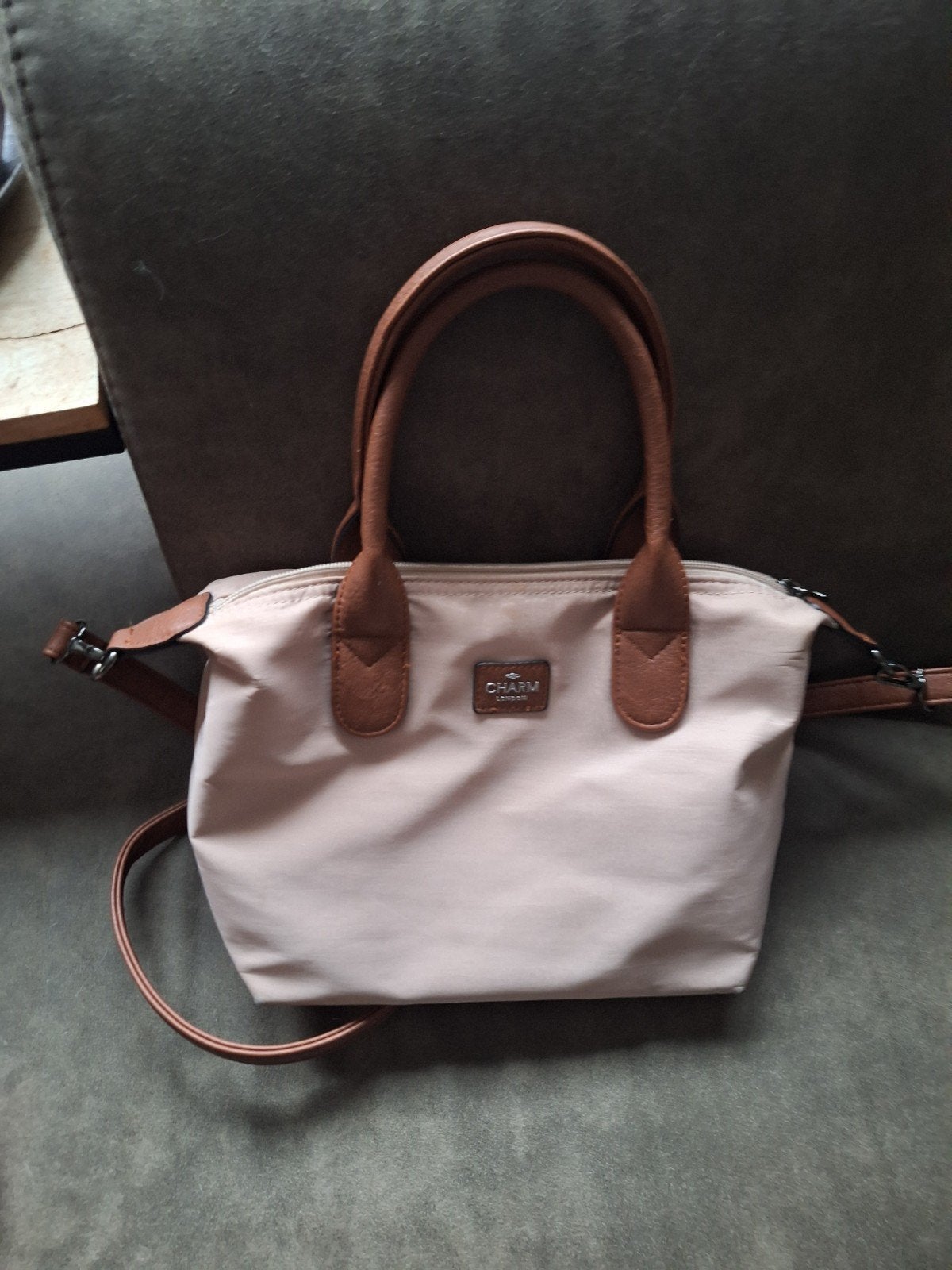 Charm tasje (geen shopper), Sieraden, Tassen en Uiterlijk, Ophalen of Verzenden, Gebruikt, Beige, Handtas
