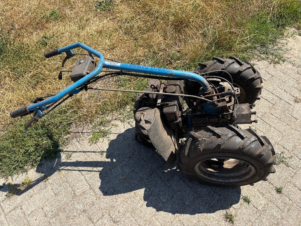 Tweewielige trekker, tuintractor Lombardini diesel, Ophalen, Zo goed als nieuw, Overige soorten