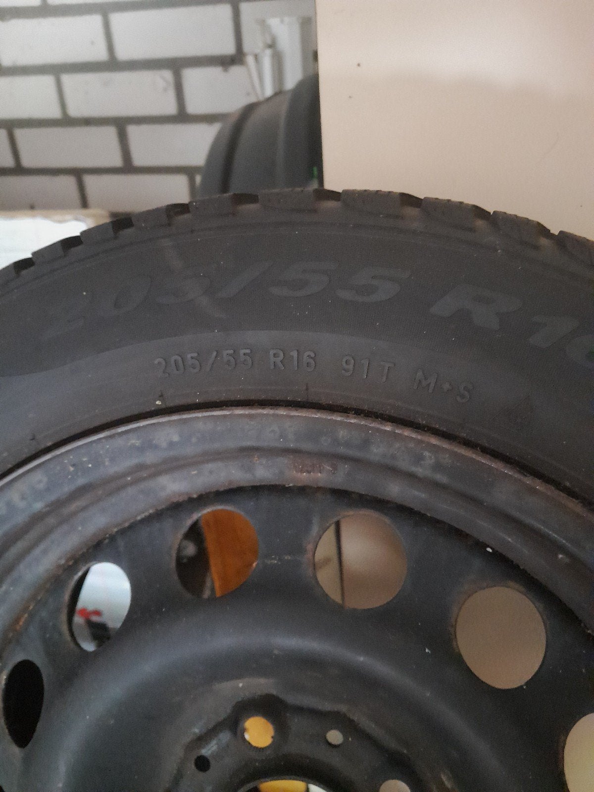 te Koop set pirelli winterbanden, Ophalen, BMW