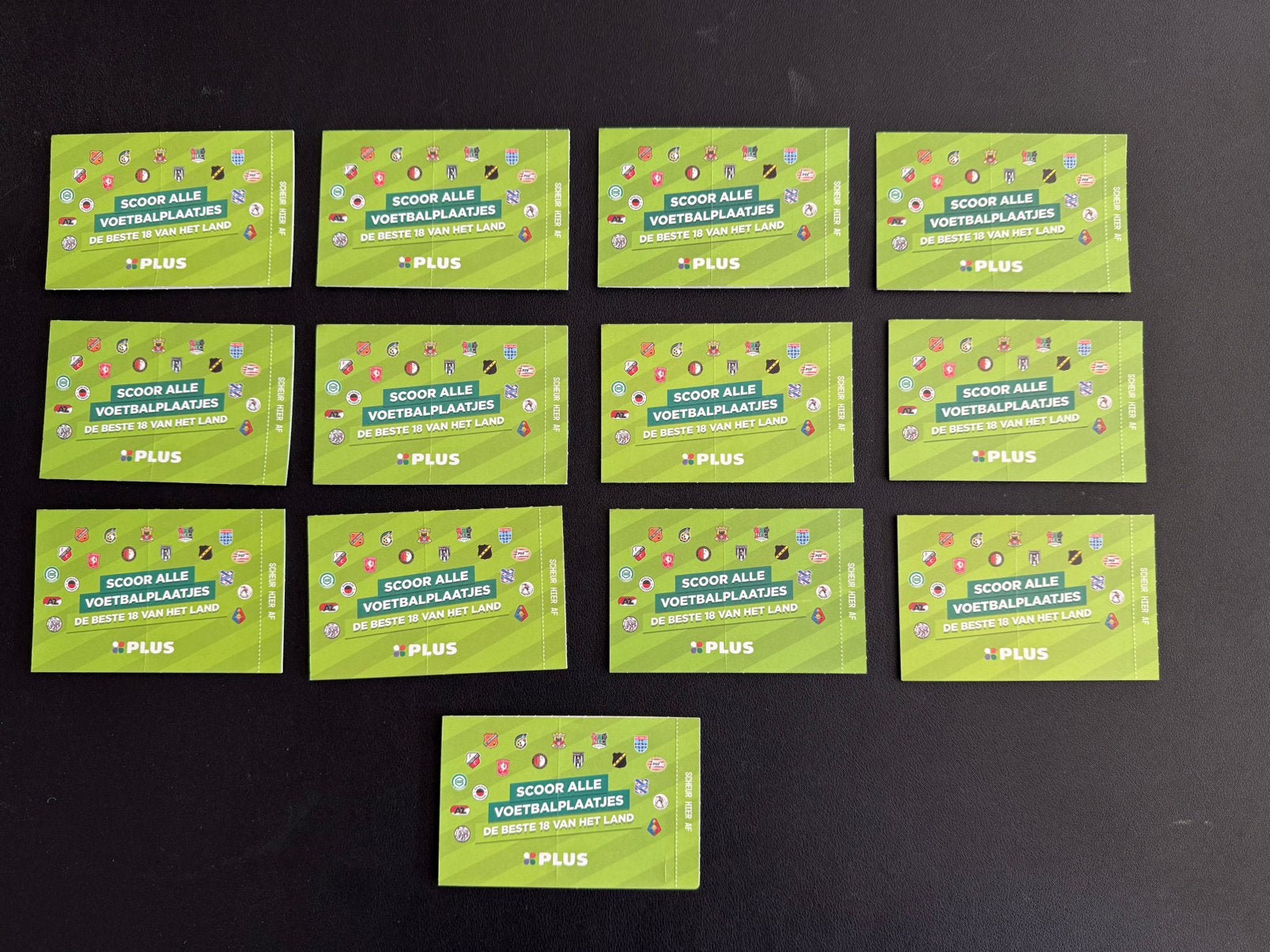 13 voetbal plaatjes van de Plus, Plus, Ophalen of Verzenden