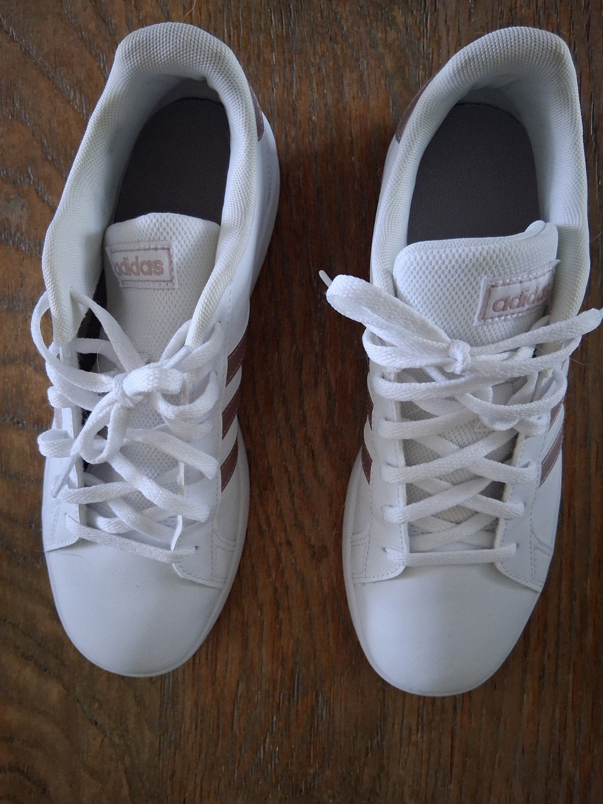 Adidas sneakers met gouden strepen mt 40, Adidas, Wit, Ophalen of Verzenden, Sneakers of Gympen