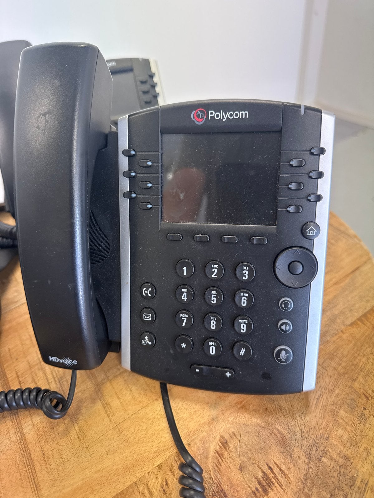 Polycom HDVoice IP-telefoon (meerdere beschikbaar), Ophalen, Gebruikt, 4 handsets of meer
