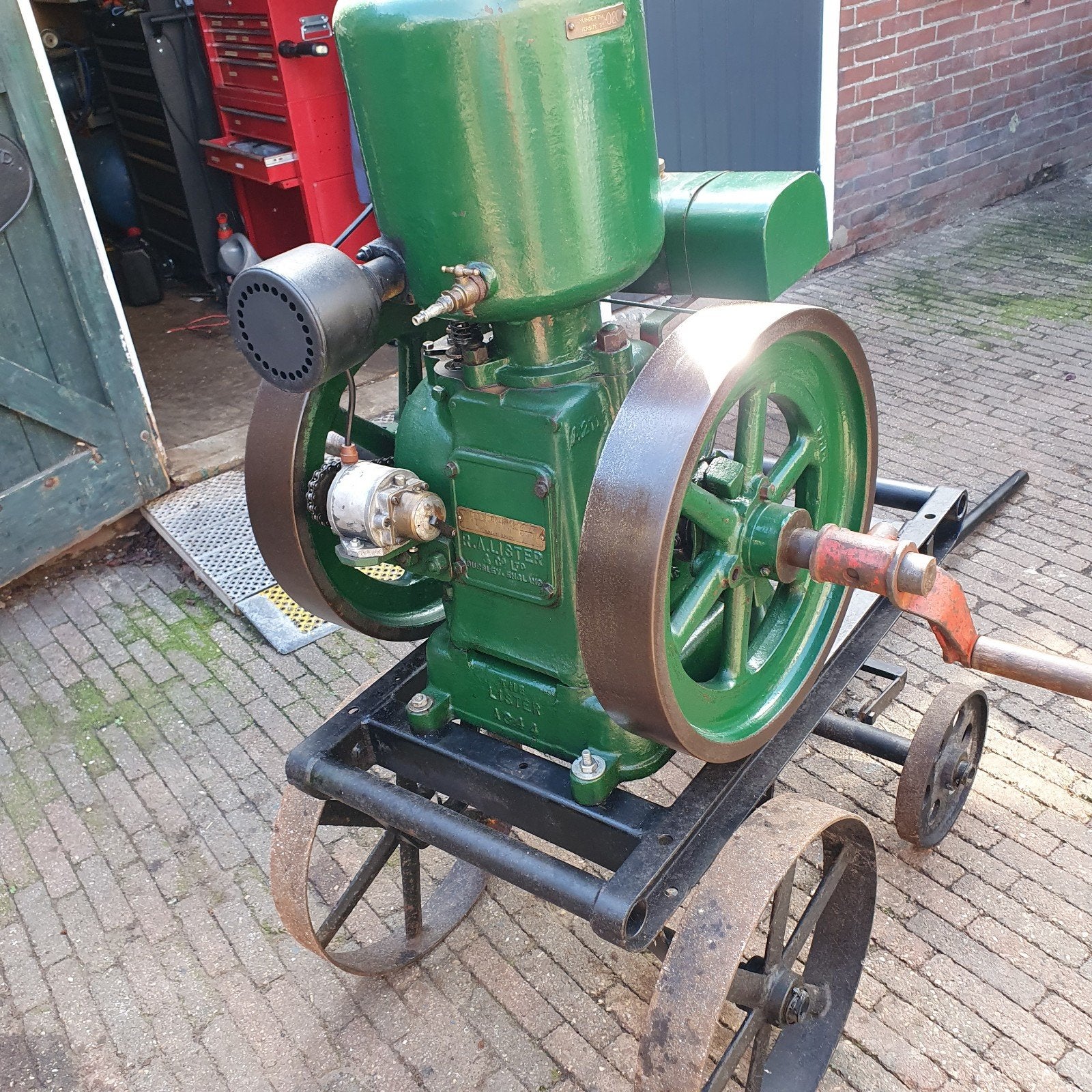 te koop aangeboden lister A, Ophalen, Benzinemotor