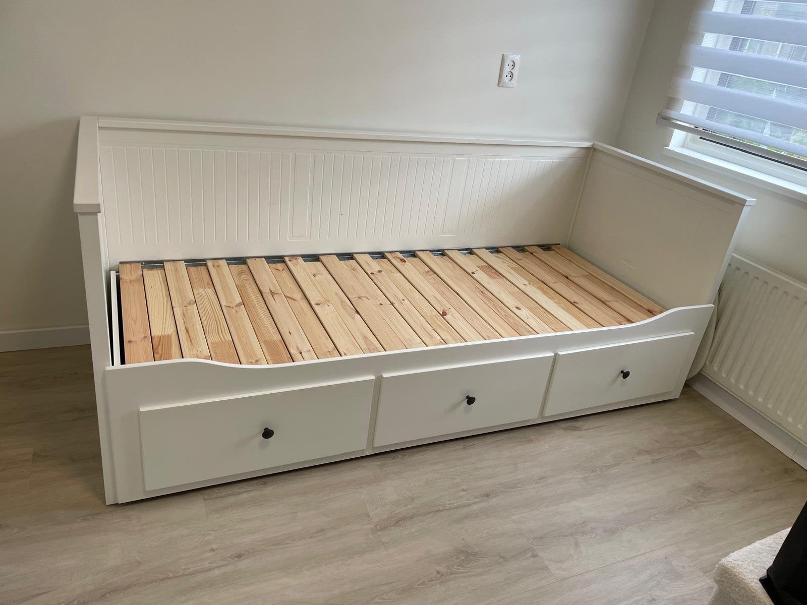 IKEA Hemnes Dagbed 80x200, Huis en Inrichting, Slaapkamer | Bedden, Ophalen, Verstelbaar, Wit, Tweepersoons