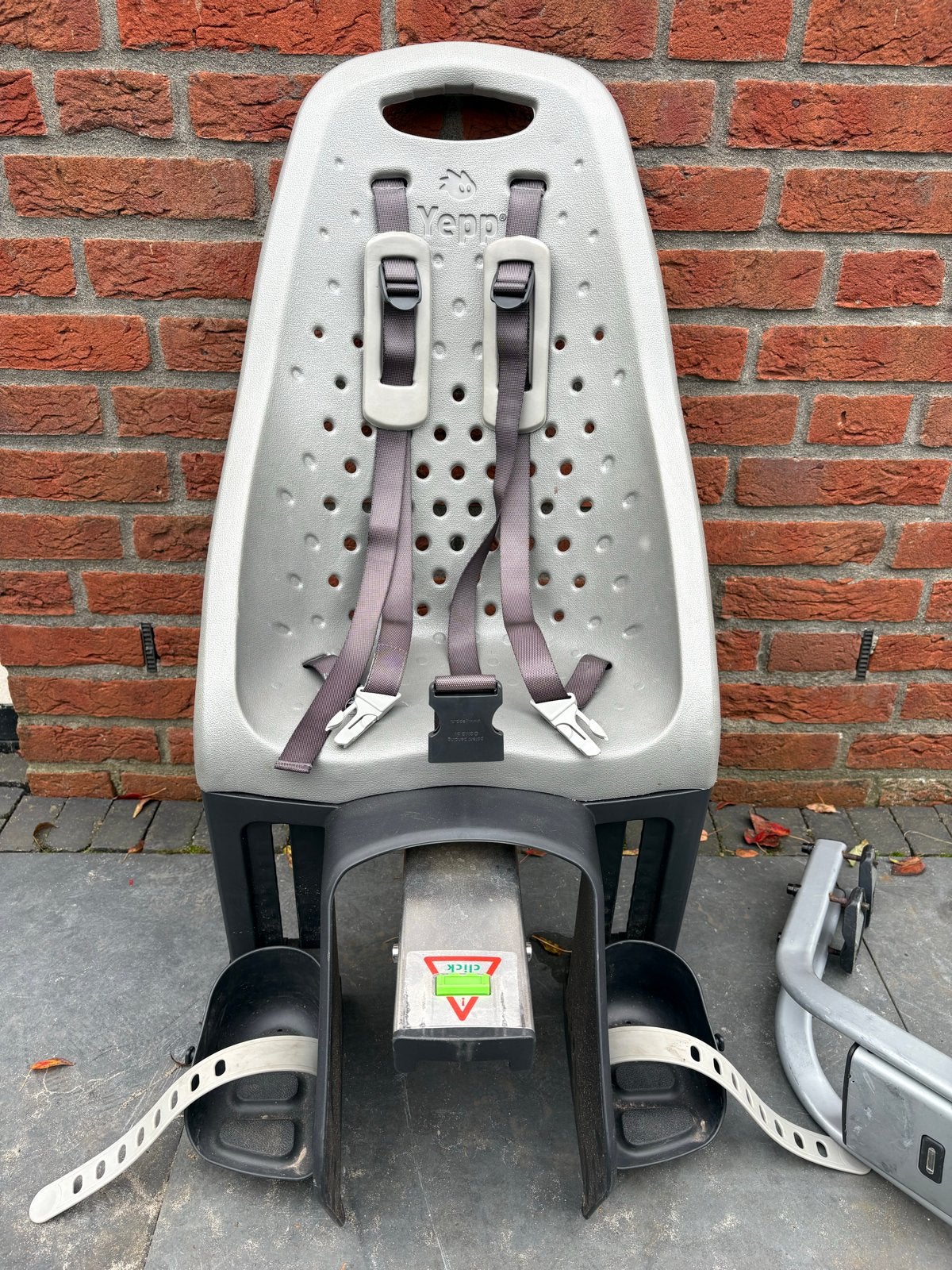 Yepp Fietsstoeltje Achterzitje Grijs, Ophalen, Achterzitje, 9 t/m 36 kg, Gebruikt