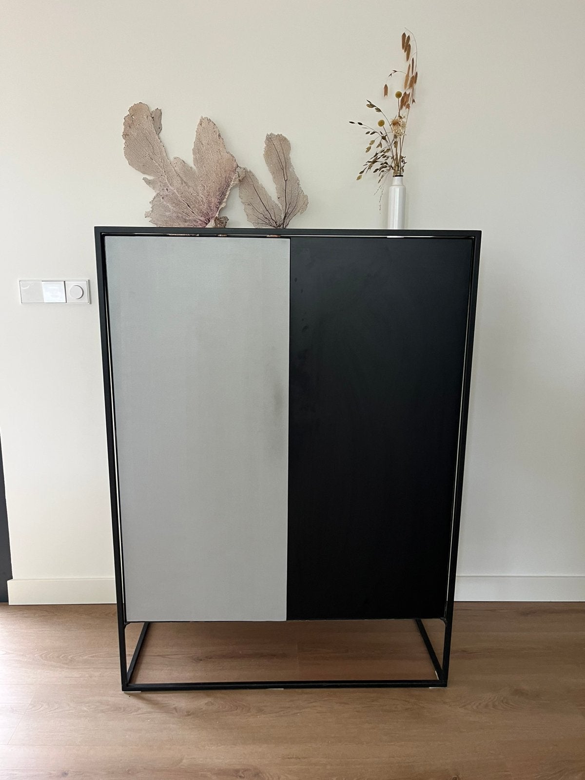 Wandkast, TEAB