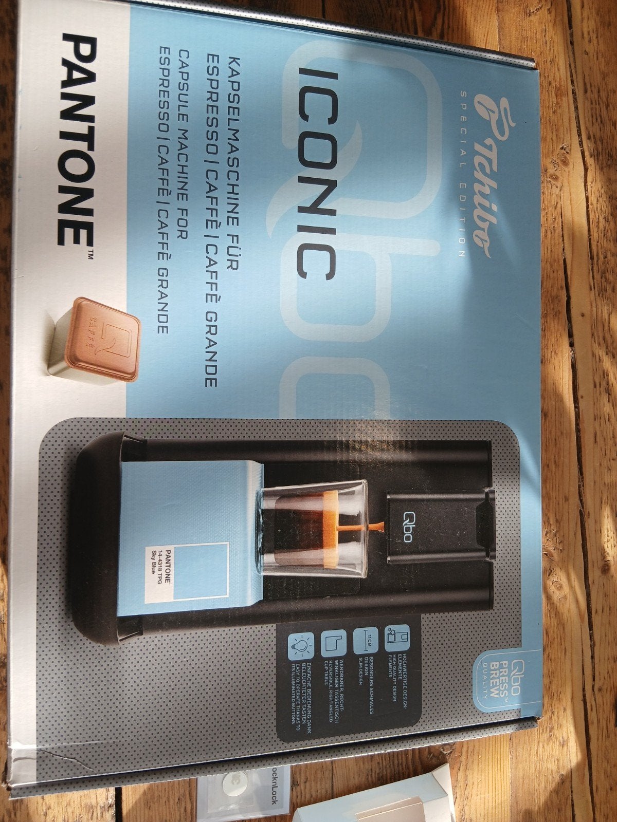Qbo Iconic by Tchibo - Sky Blue capsulemachine, Ophalen of Verzenden