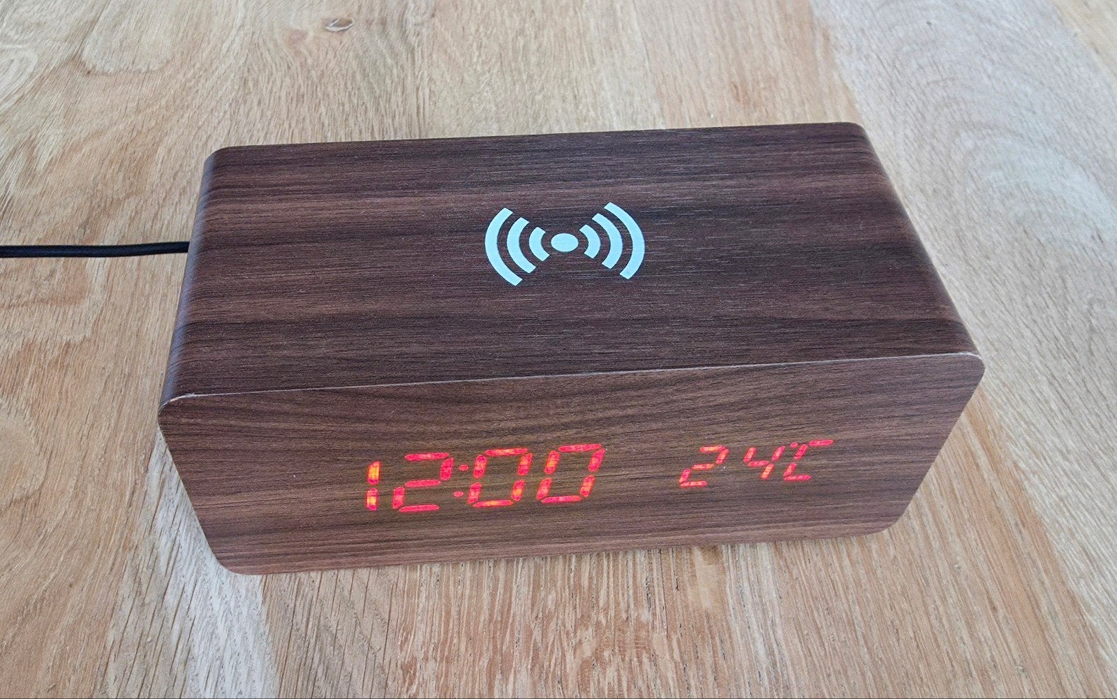Wekker met draadloze oplader, Ophalen of Verzenden, Zo goed als nieuw, Digitaal
