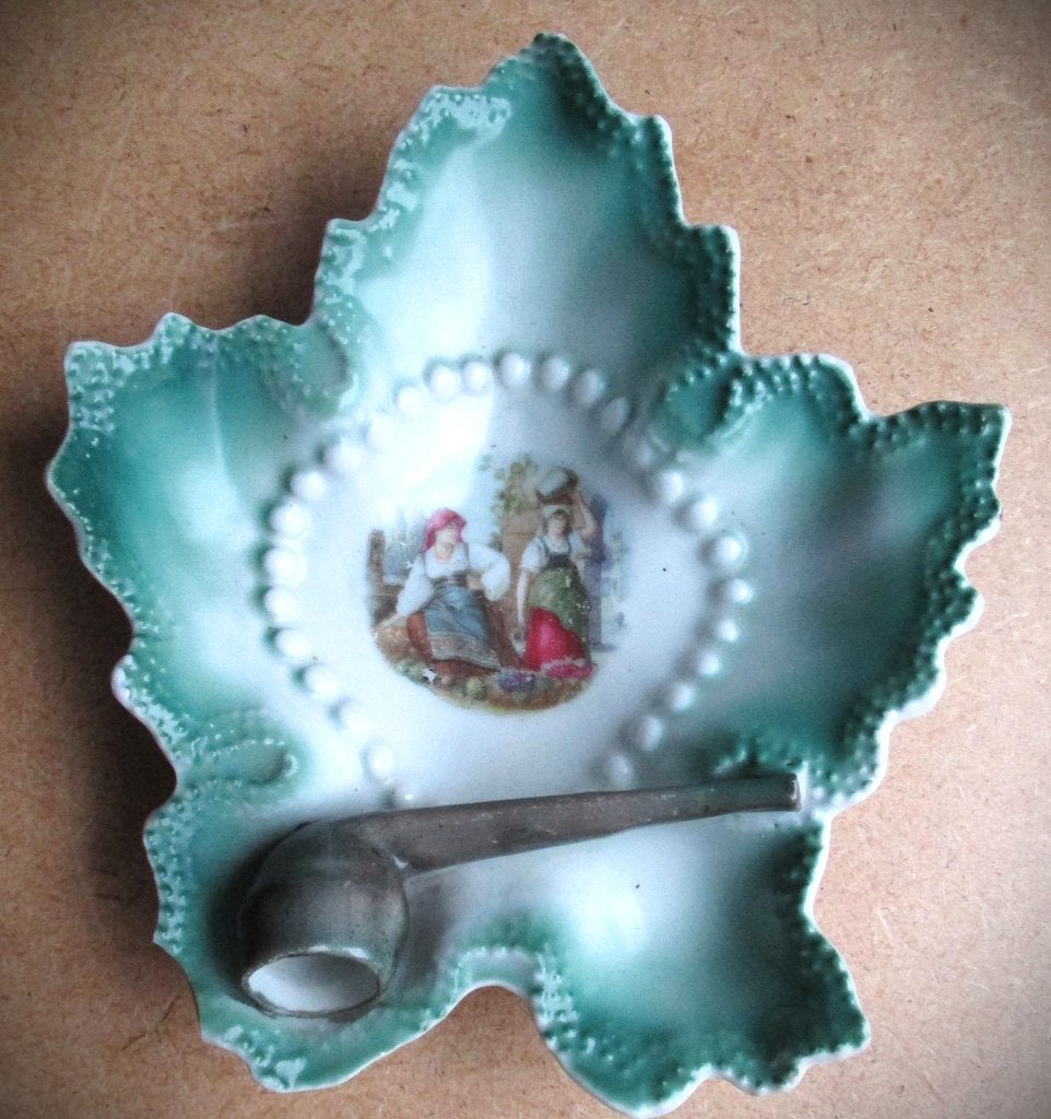 Pijp op Asbak~Keramiek~Turquoise Asbakje met tabakspijp, Ophalen of Verzenden, Zo goed als nieuw, Asbak