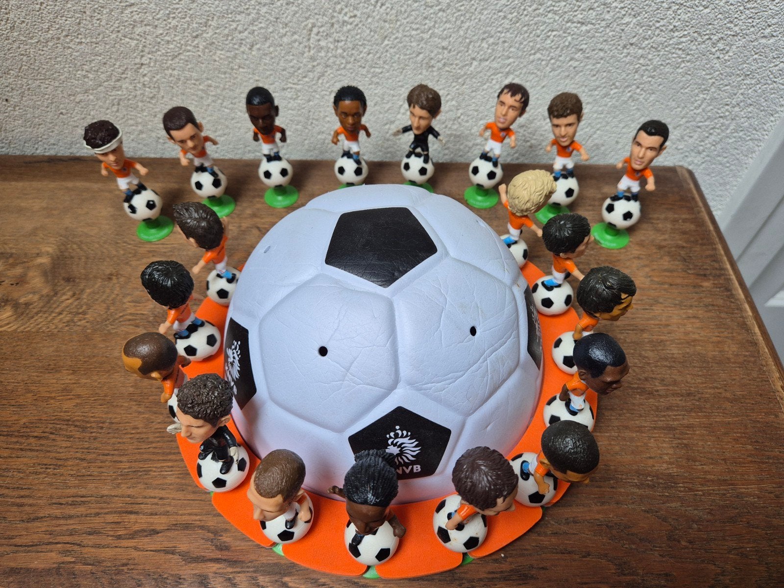 WK voetbal KNVB hoed met spelers poppetjes, Ophalen of Verzenden