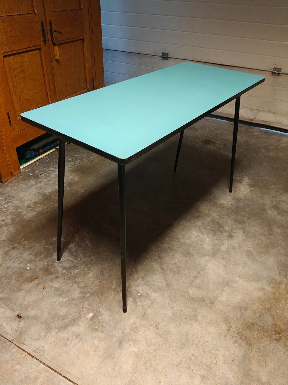 Stevige vintage tafel met formica-  prijdverlagingr, Huis en Inrichting, Ophalen, Gebruikt, 100 tot 150 cm, Tot twee personen