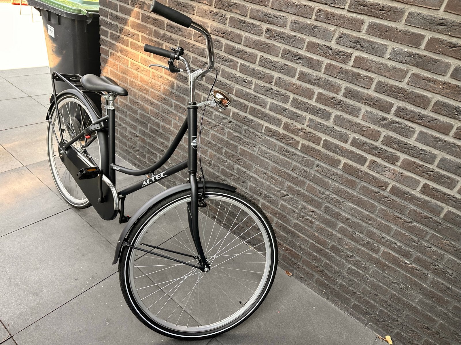 Altec Stadsfiets Oma fiets Zwart - Zo goed als nieuw, Terugtraprem, 53 tot 56 cm, Zo goed als nieuw, Ophalen