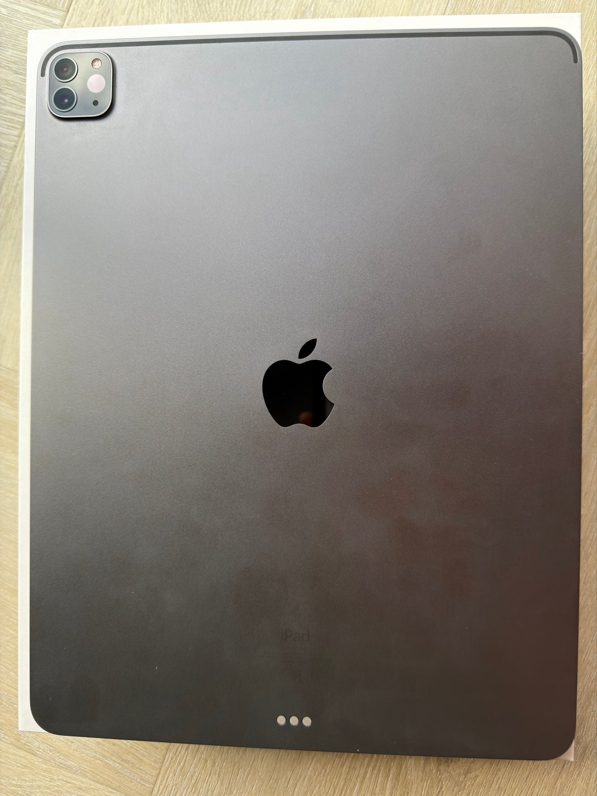 Foto 11 van iPad Pro 12.9-inch M1 (5th Gen) 256GB Wi-Fi - Zeer Netjes