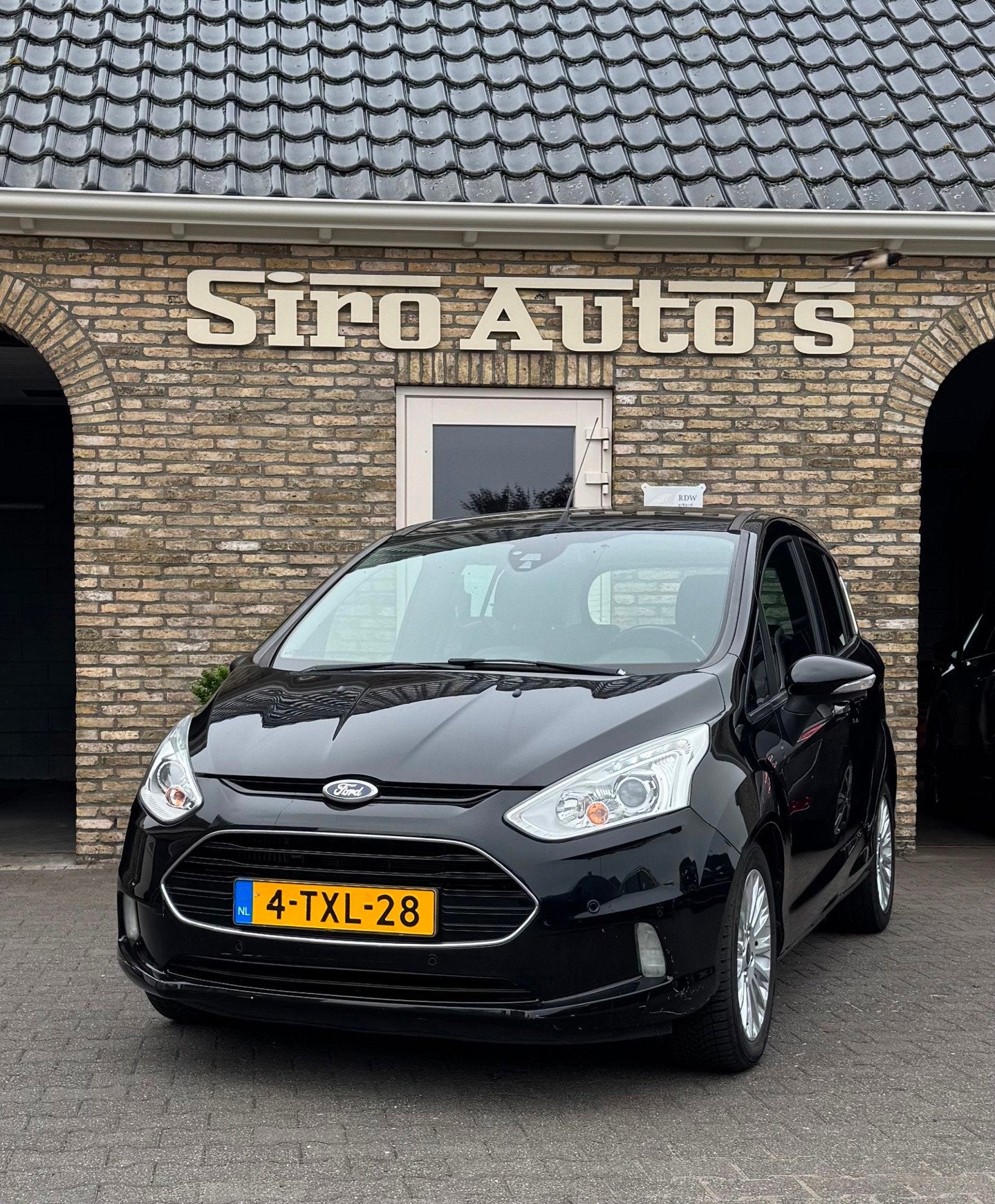 Ford B-Max 1.0 Bj 2014 weinig kilometers Hoge zit, Voorwielaandrijving, 101 pk, Gebruikt, 750 kg