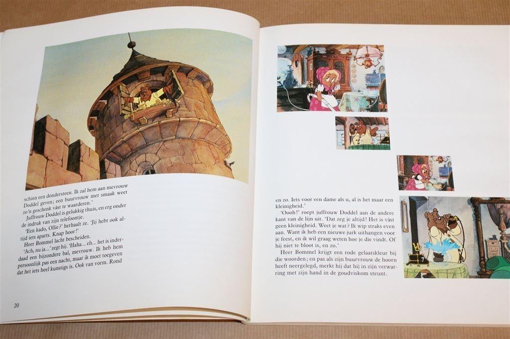 Het Bommelfilmboek — Toonder Heer Bommel & Tom Poes 1983, Boeken, Eén stripboek, Ophalen of Verzenden, Gelezen