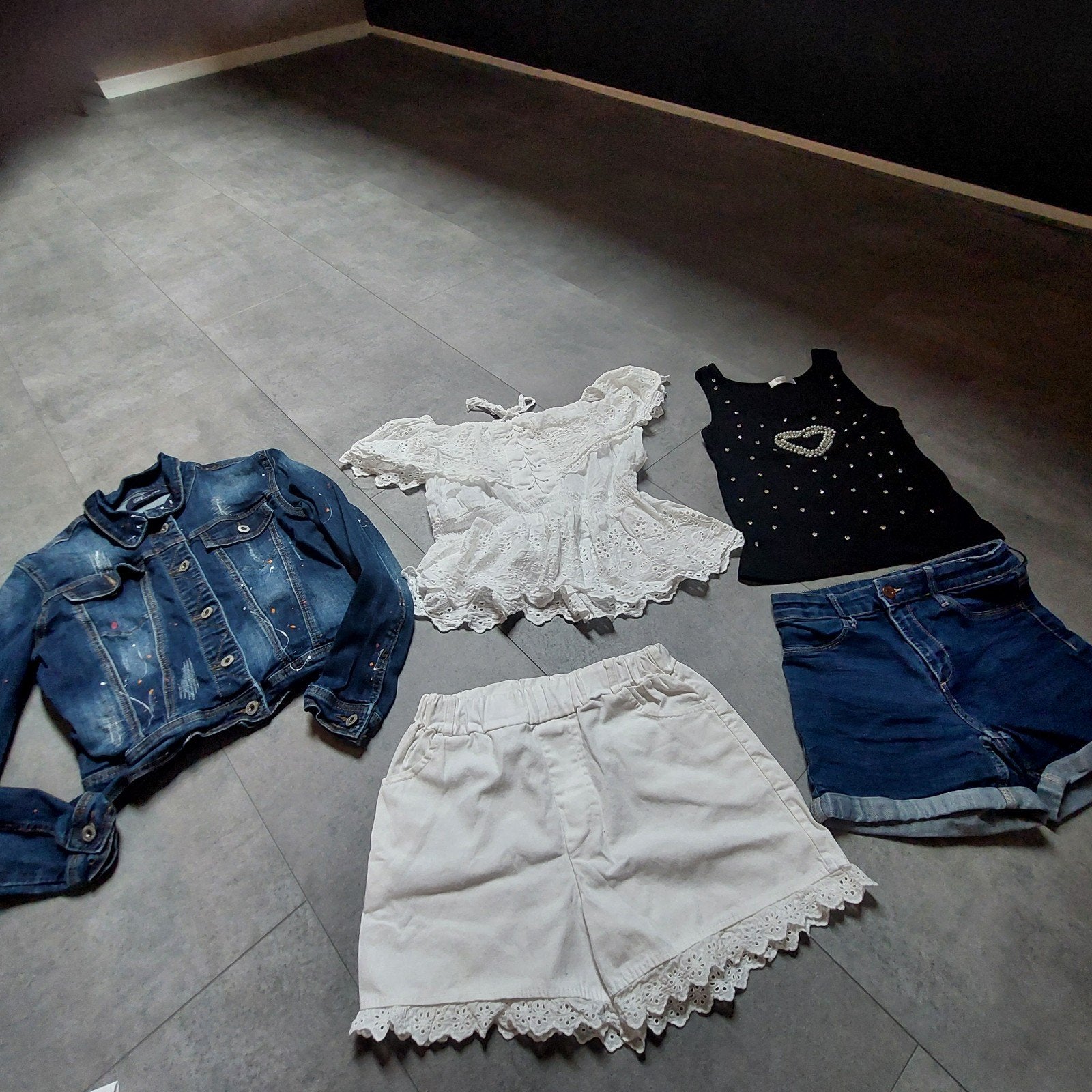 pakket zomerkleding broderie blingbling broekjes jasje tops, Kleding | Dames, Ophalen, Zo goed als nieuw, Maat 34 (XS) of kleiner