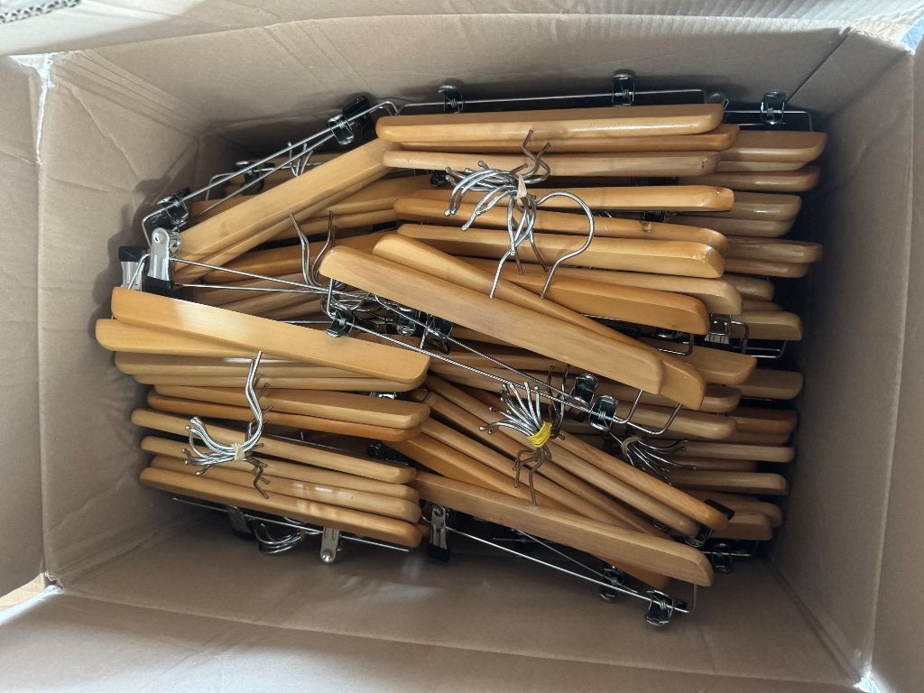 Kleine houten broekhangers, Ophalen, Zo goed als nieuw, Hout, Kinderen