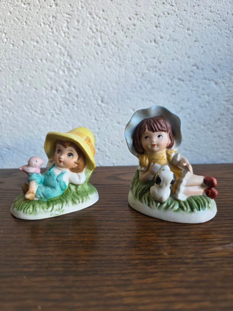 2 Vintage Beeldjes van Biscuit Porselein, Ophalen of Verzenden