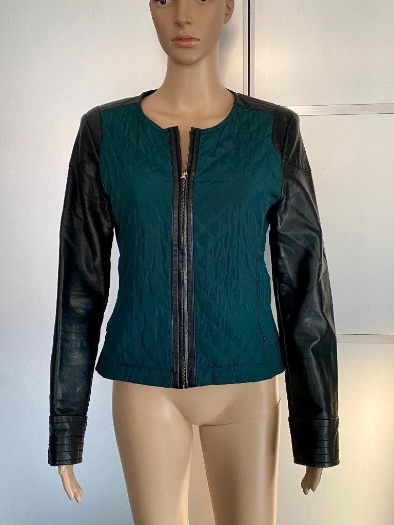 G758 Manguun maat 40=M jasje blazer jack colbert groen/zwart, Kleding | Dames, Jasjes, Kostuums en Pakken, Maat 38/40 (M), Ophalen of Verzenden