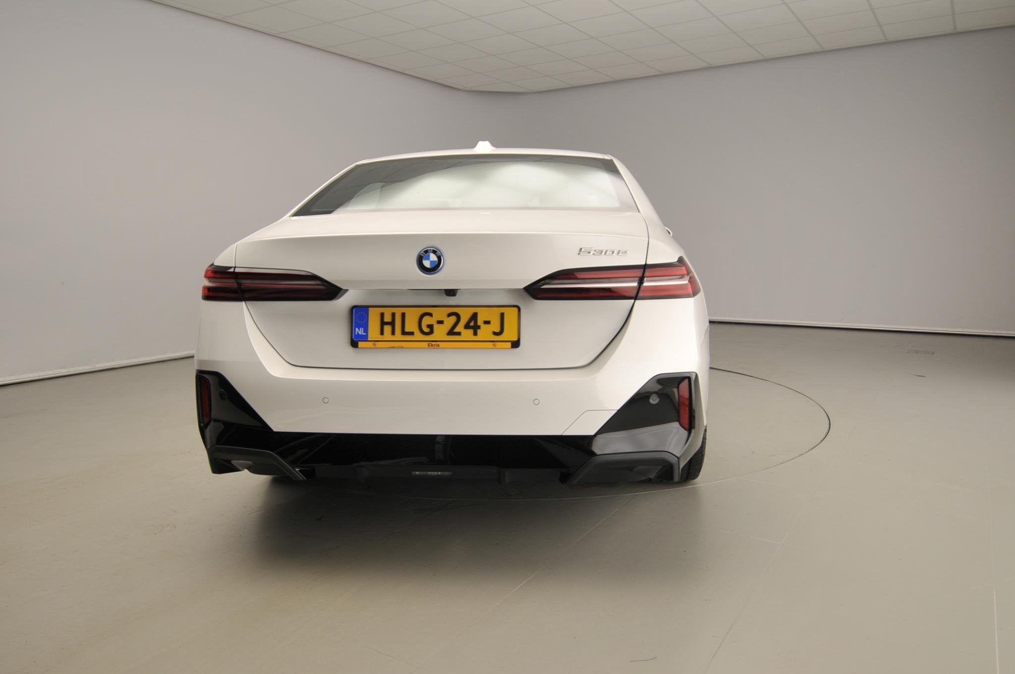 BMW 5 Serie Sedan 530e | M-Sportpakket | LED | Navigatie | S, Automaat, 4 cilinders, Met garantie (alle), 167 km/l