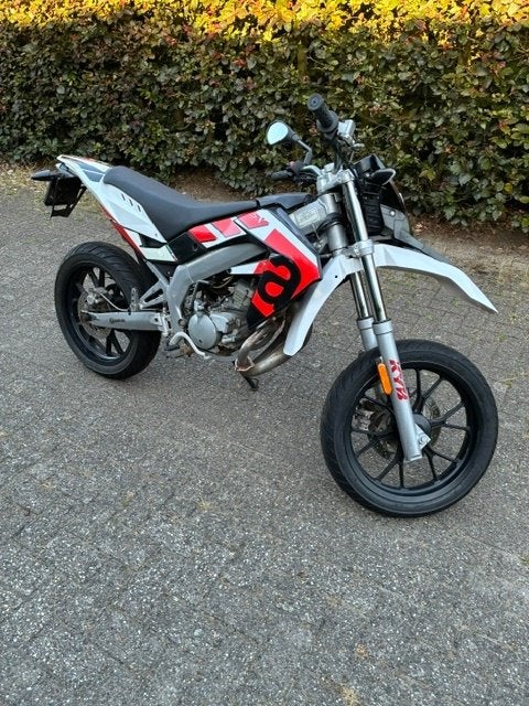Aprilia SX50, Ophalen, 6 versnellingen, Gebruikt, Maximaal 45 km/u