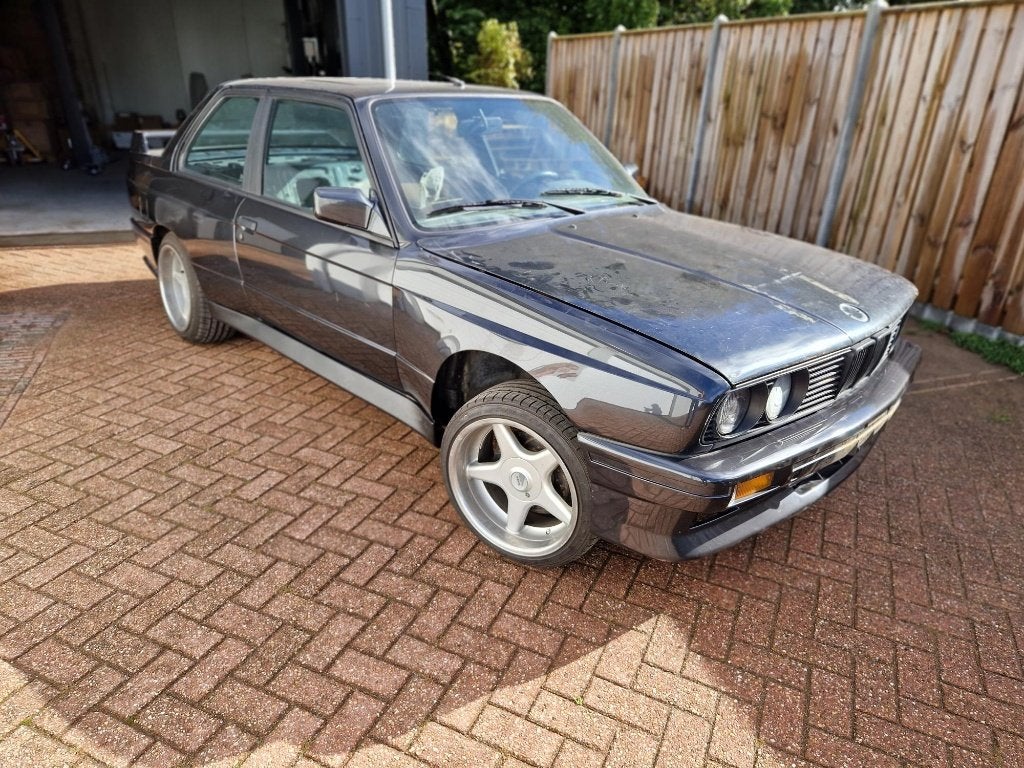 BMW E30 M3 - 1987 - Karosserie / restauratie project., Achterwielaandrijving, Zwart, Leder, Overige kleuren