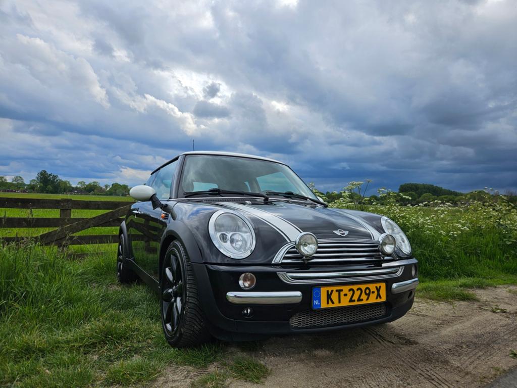 Mini Cooper (R50) Benzine (2002) Zwart, Auto's, Voorwielaandrijving, 15 km/l, Zwart, 4 cilinders