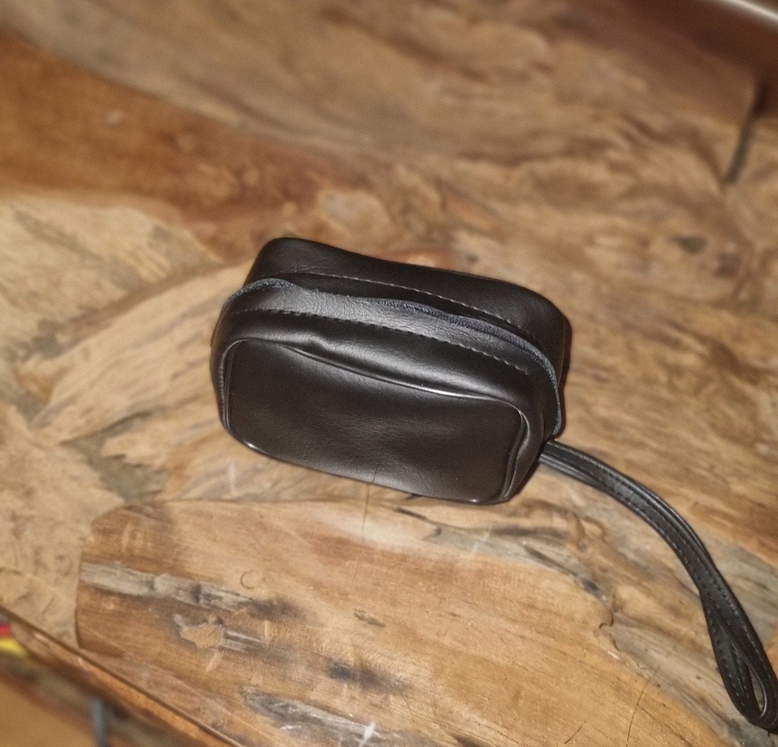 Partij 87 stuks kunstleren etui/tasje met rits en polsband., Ophalen of Verzenden, Nieuw, Zwart