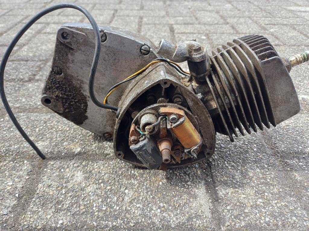 Jlo mm540 blokje opknapper of voor onderdelen, Fietsen en Brommers, Brommeronderdelen | Oldtimers, Gebruikt, Overige merken, Blok