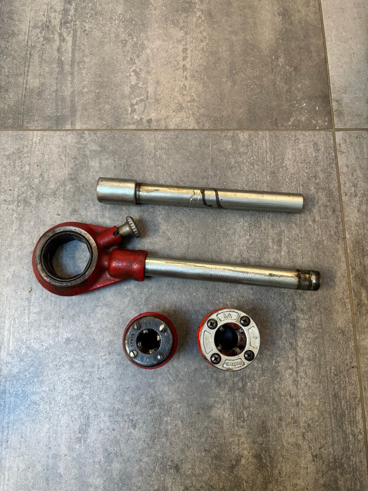 Super ergo draadsnijder met 1/2 en ridgid 3/4 snijkoppen, Ophalen of Verzenden, Gebruikt, Overige typen, Ridgid