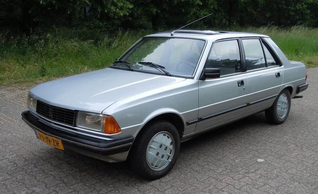 Peugeot 305 1.6 GR 1986 Grijs, Auto's, Peugeot, Particulier, Overige modellen, Open dak, Benzine, Sedan, Handgeschakeld, Origineel Nederlands