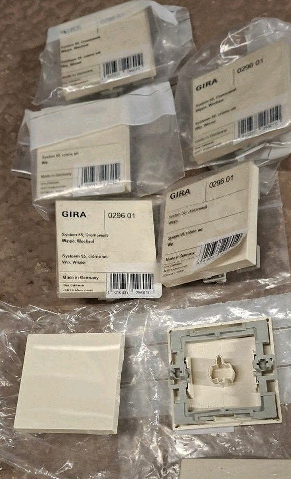 Gira systeem 55 creme schakelmateriaal, Nieuw, Gira, Ophalen of Verzenden, Gira