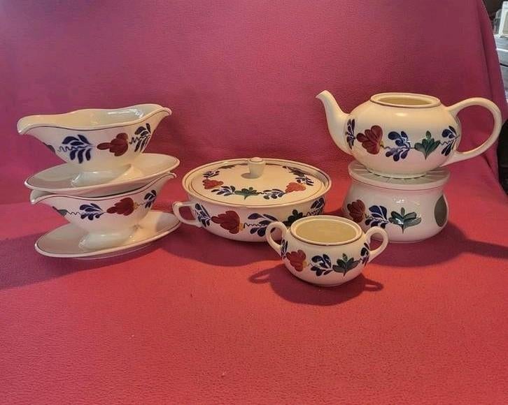 Delen aardewerk servies Boerenbond, Antiek en Kunst, Ophalen