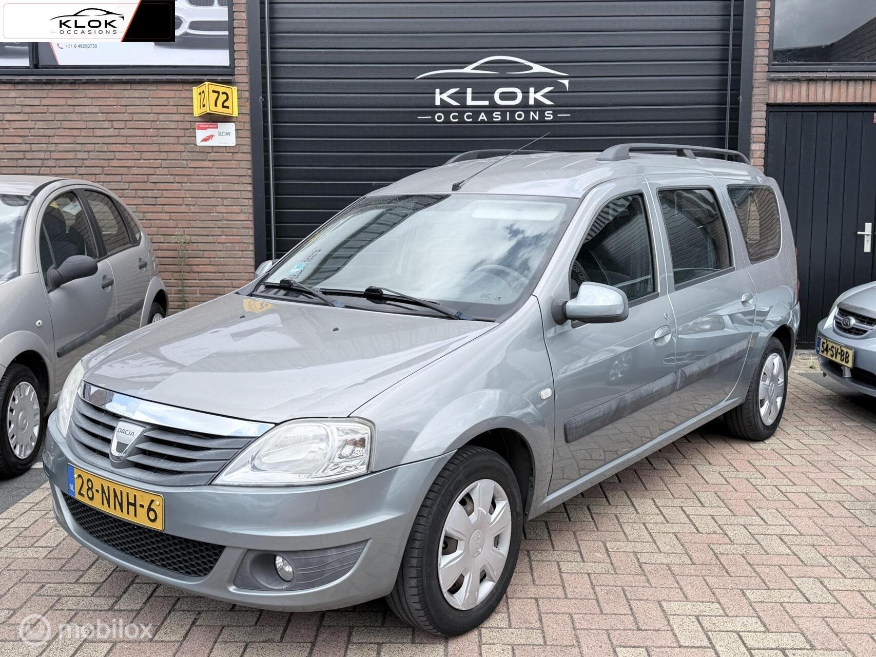 Dacia Logan MCV 1.6-16V Lauréate 7p. NAP Airco Trekhaak, Auto's, Voorwielaandrijving, Elektrische ramen, Blauw, 7 stoelen