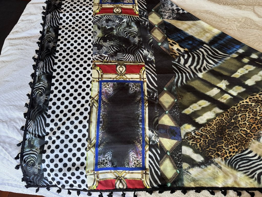 Driehoekige dames sjaal: 226 cm breed, Ophalen of Verzenden, Zo goed als nieuw, Maat 46/48 (XL) of groter, Sjaal