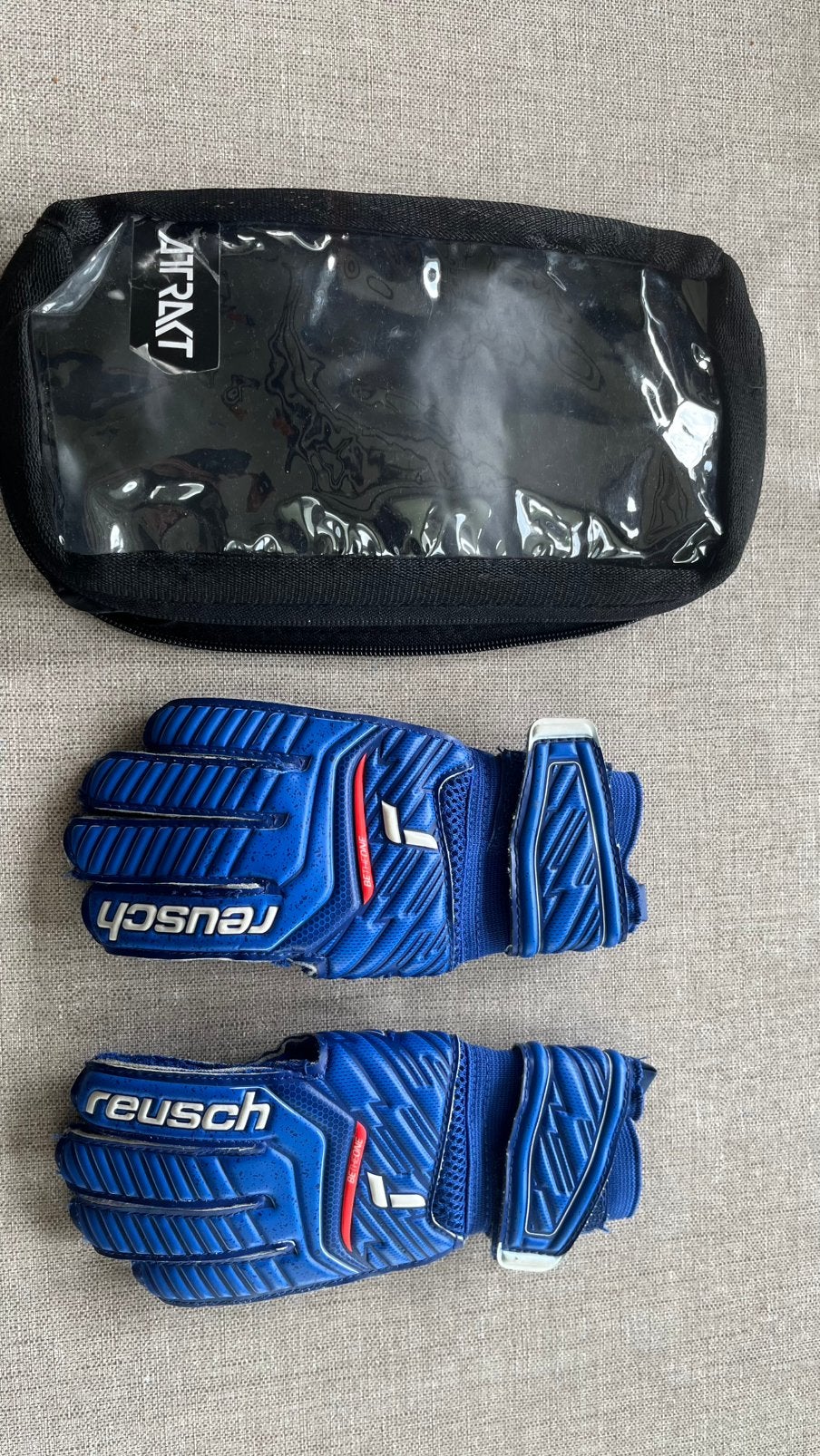Reusch Attrakt blauwe keepershandschoenen kind maat 3 zgan, Maat XS of kleiner, Ophalen of Verzenden, Zo goed als nieuw