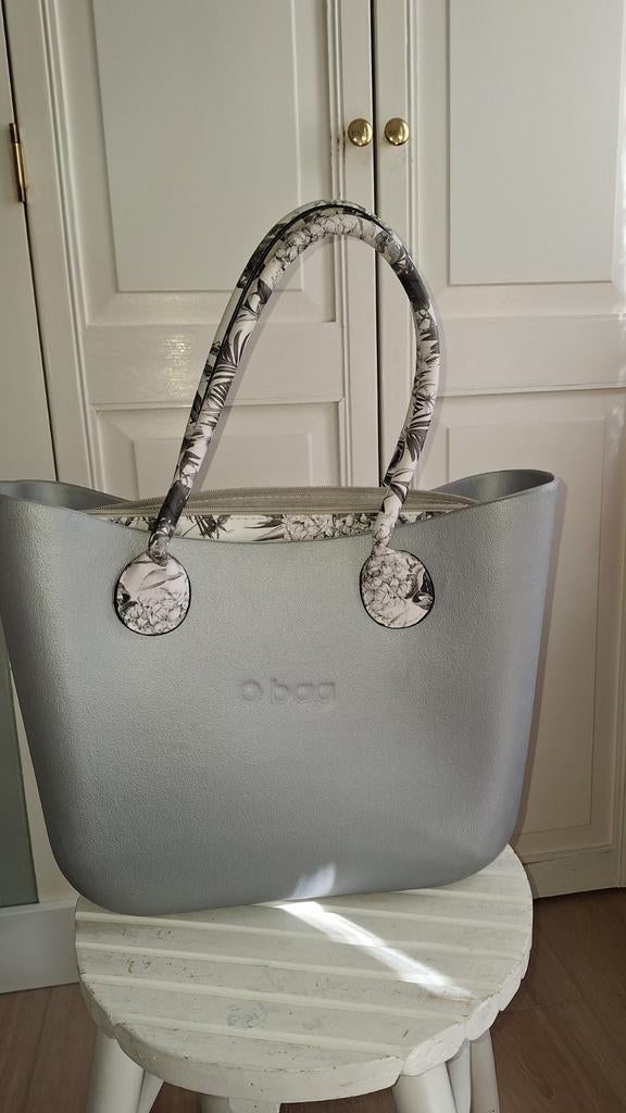 O bag tas - Zo goed als nieuw, Ophalen of Verzenden, Zo goed als nieuw, Grijs, Shopper