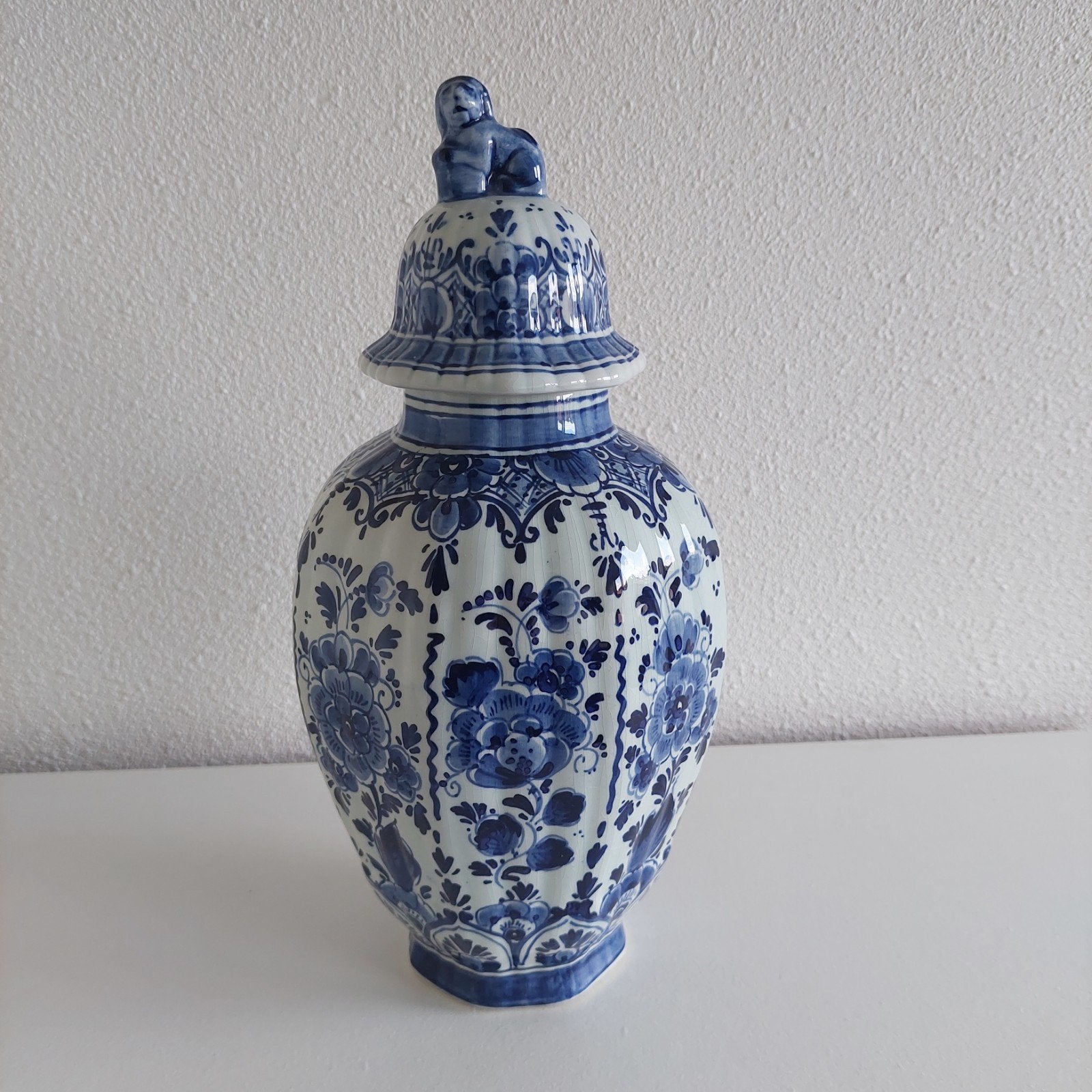 Delfts blauwe vaas met deksel - 30 cm hoog, Ophalen of Verzenden