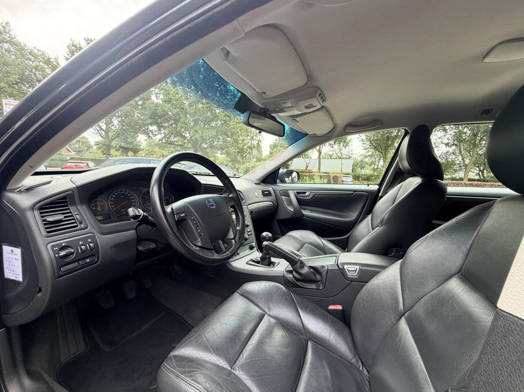 Volvo V70 2.4 Edition II | Cruise | Clima | Stoelverwarming, Auto's, Volvo, Voorwielaandrijving, Zwart, Blauw, 1470 kg