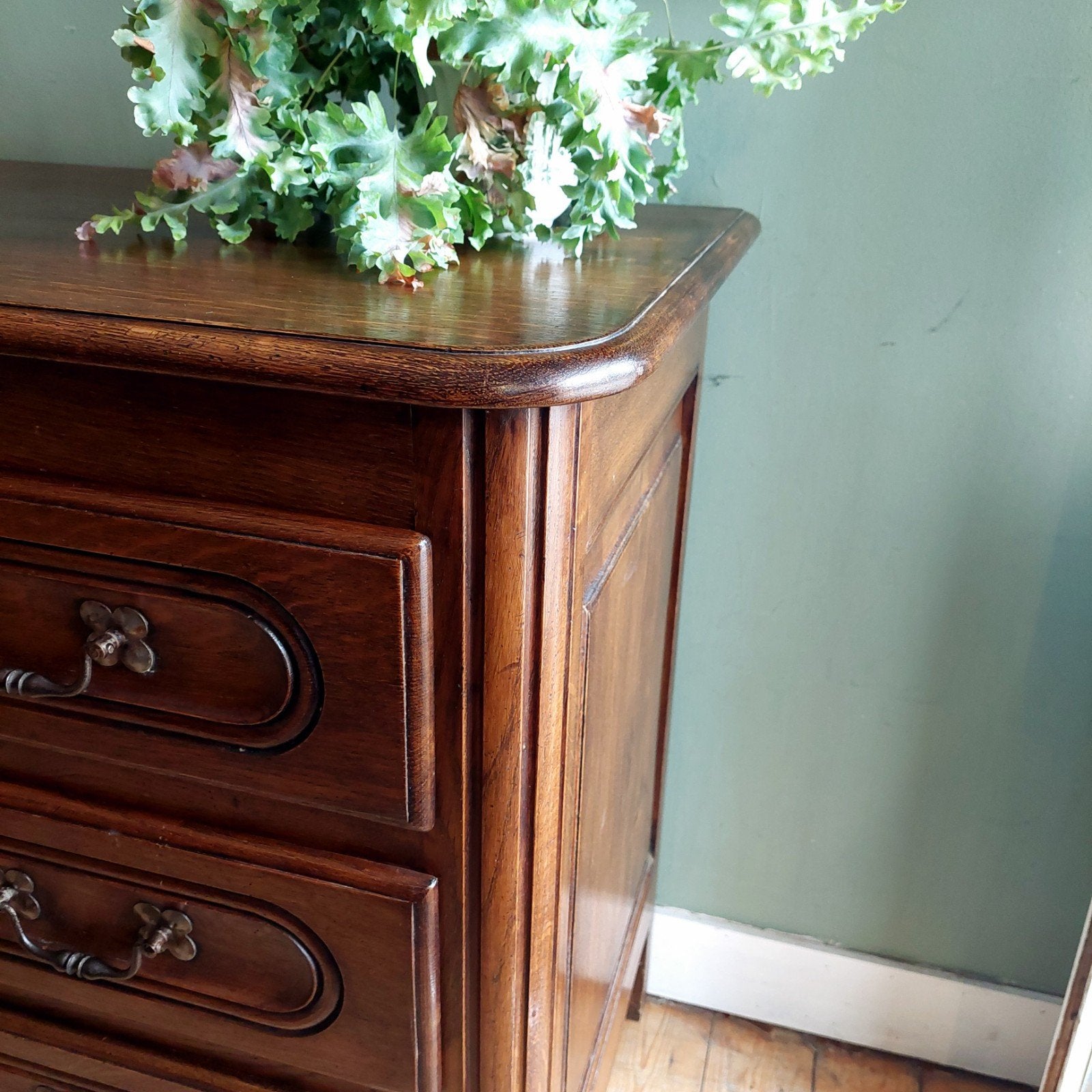 Lucky Vintage antiek Frans Dressoir of grote ladekast, Ophalen